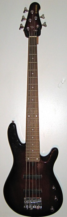 2001 Yamaha BB405 5-String (Burgundy)